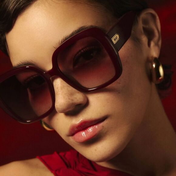 Quay Australia Full Glam Sunglasses- Pinot/Pinot Taupe main image 9